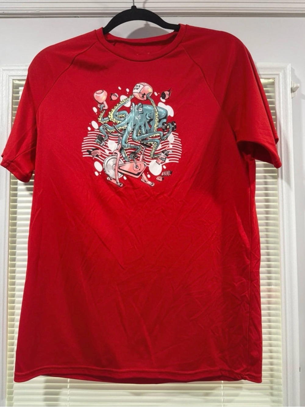Under Armour HeatGear Octopus Workout
Graphic T-Shirt Red Youth XL